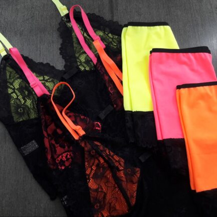 Short Doll Neon com Renda - Image 2