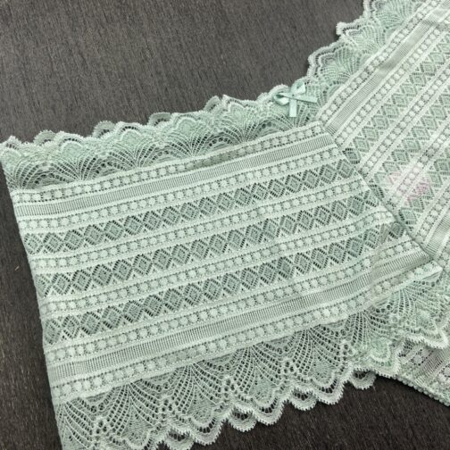 Calça Fio Rendada Plus Size - Image 9