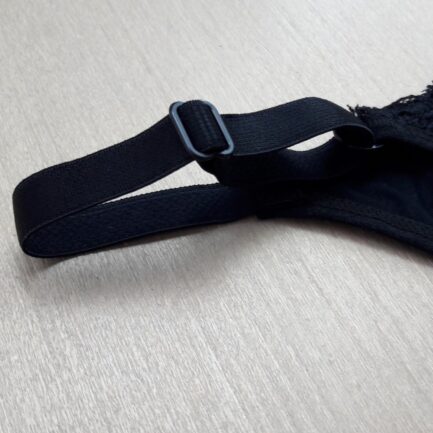 Tanga String Microfibra e Renda - Image 6